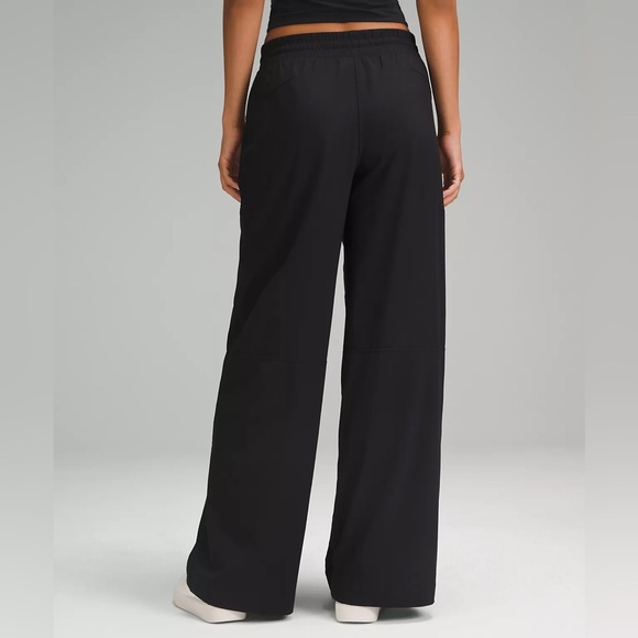 NWOT Lululemon Swift Mid-Rise Wide-Leg Pant SZ. 12 - Picture 7 of 9